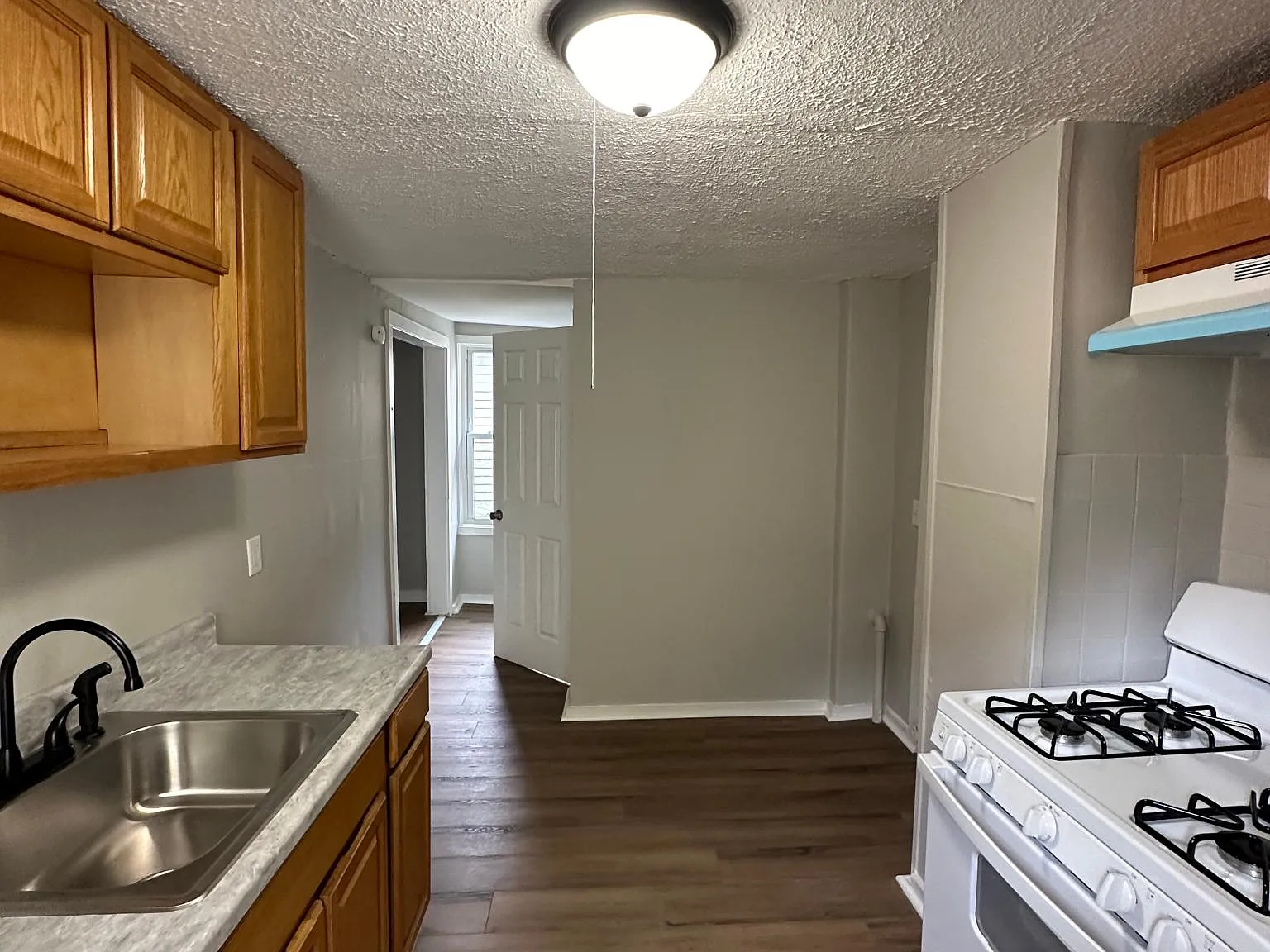 24 Dickerman St — Photo 1