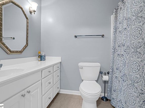 4th image of 205 Dove Haven Dr