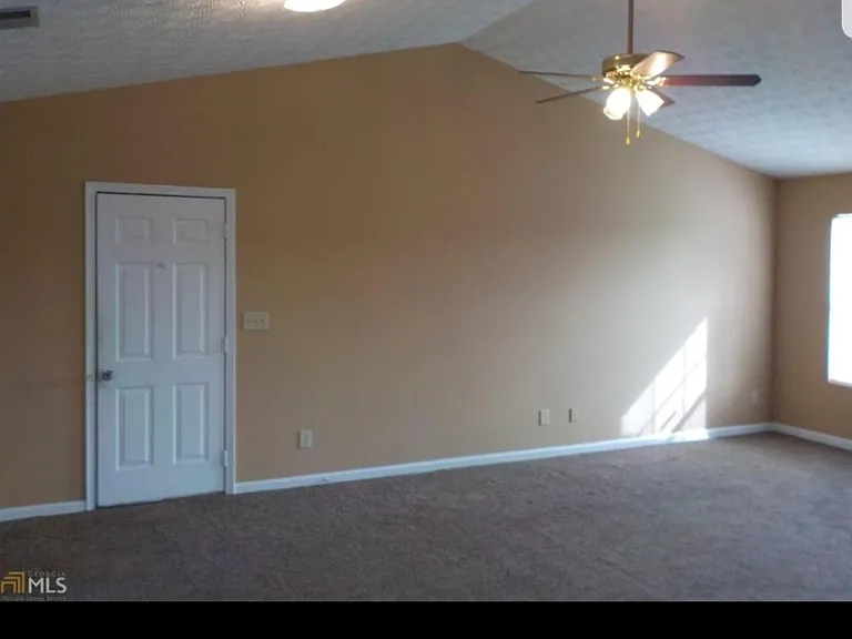 6145 Lauren Ln — Photo 3