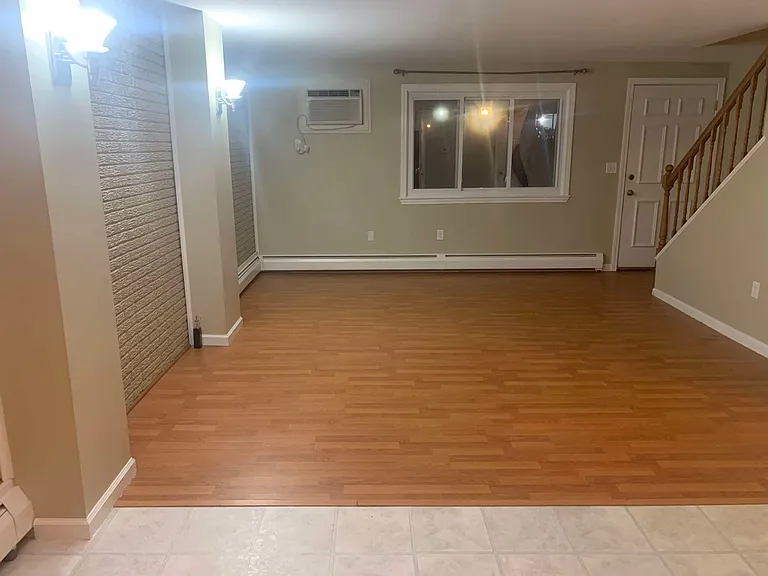 106 Churchill Dr #106 — Photo 4