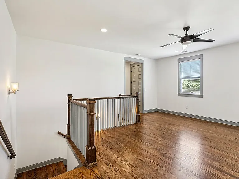 717 Stockell St — Photo 20