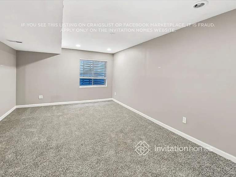 9829 Kenton Cir — Photo 18