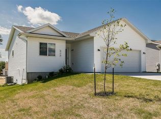 820 Hughes St, Coralville, IA 52241