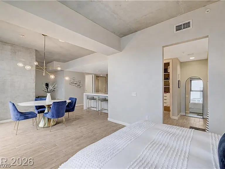 353 E Bonneville Ave #581 — Photo 14