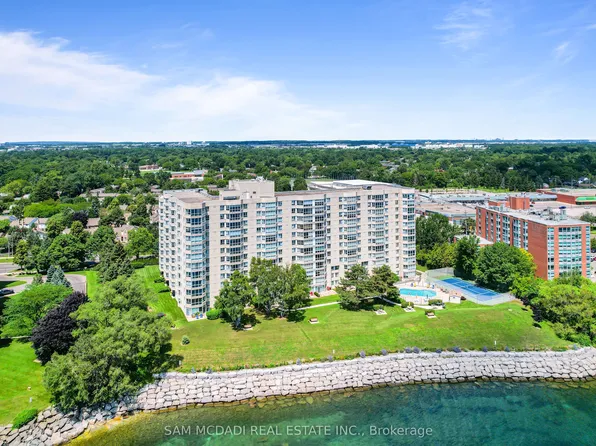 5280 Lakeshore Rd #1105, Burlington, ON L7L 5R1
