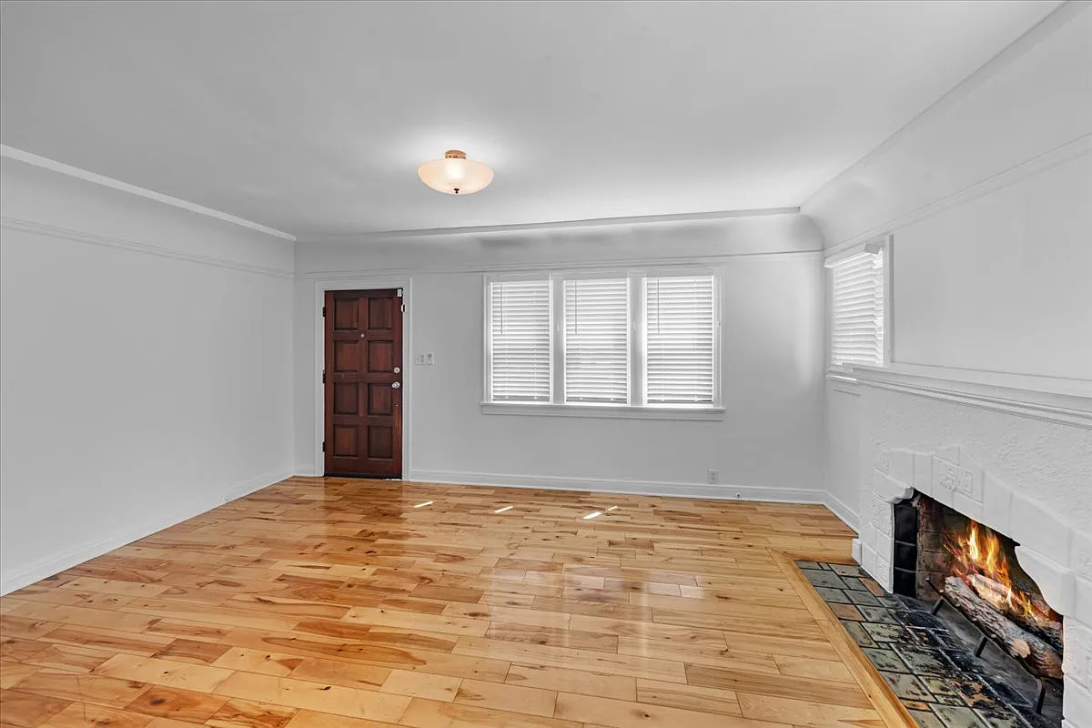 9059 Carson St - SFR — Photo 4