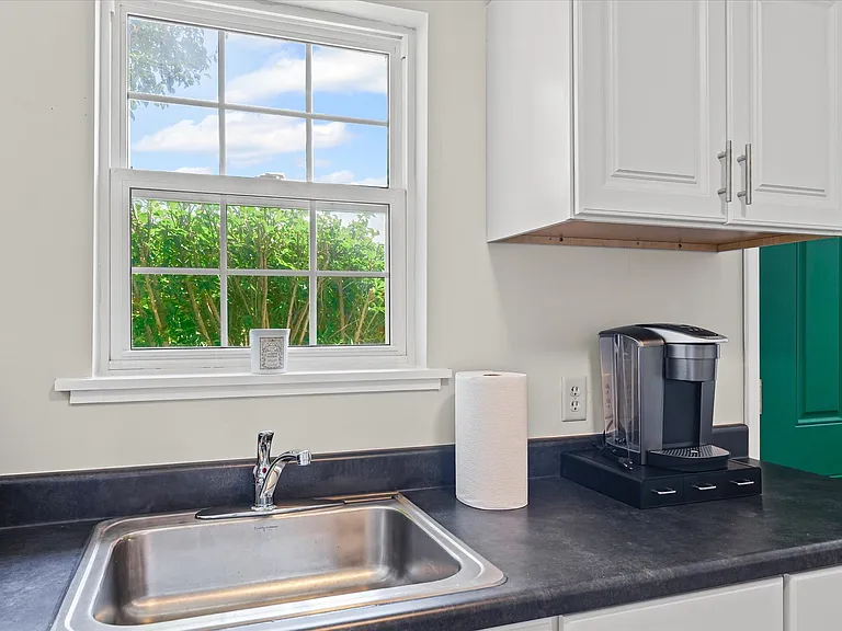 202 Nicholas Dr #B — Photo 9