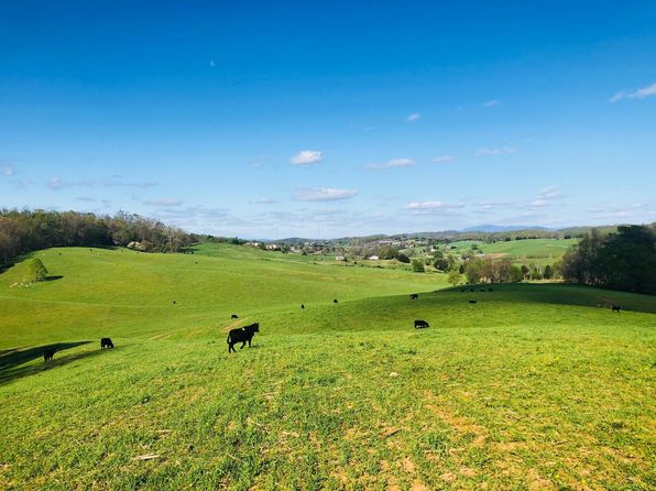 Blackthorn Club Jonesborough Real Estate 8 Homes For Sale Zillow