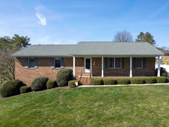 912 Broadview Dr, Harrisonburg, VA 22802