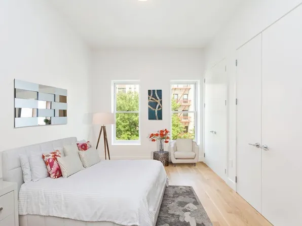 926 Prospect Place image 1 of 10