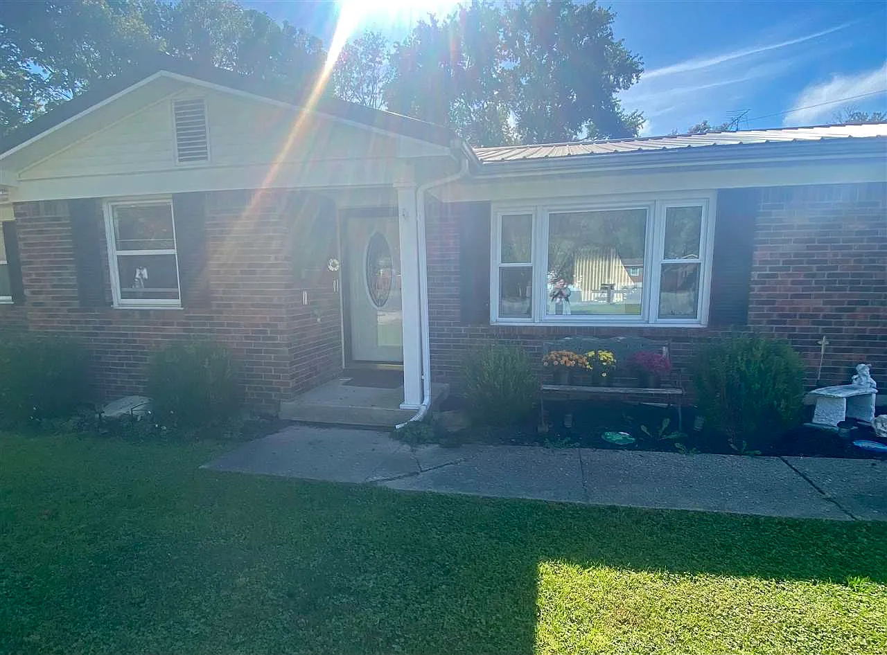 852 S Sunrise Ln photo 1