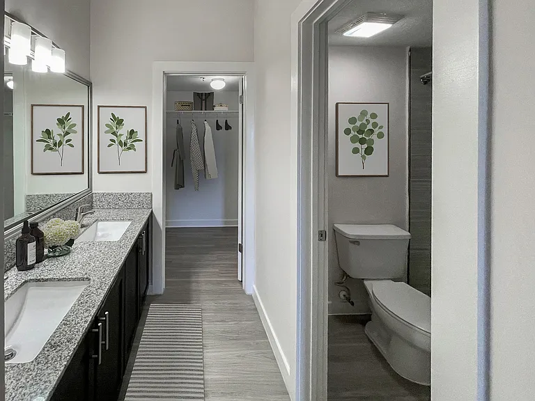 Mizner Park Apartments — Photo 19