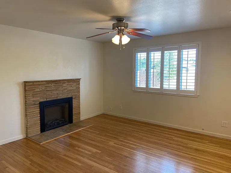 109 McKiernan Dr — Photo 10