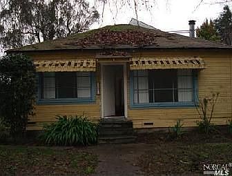 1st image of 301 Valparaiso Ave