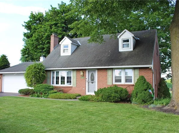 68 Oak Ln, Northampton, PA 18067