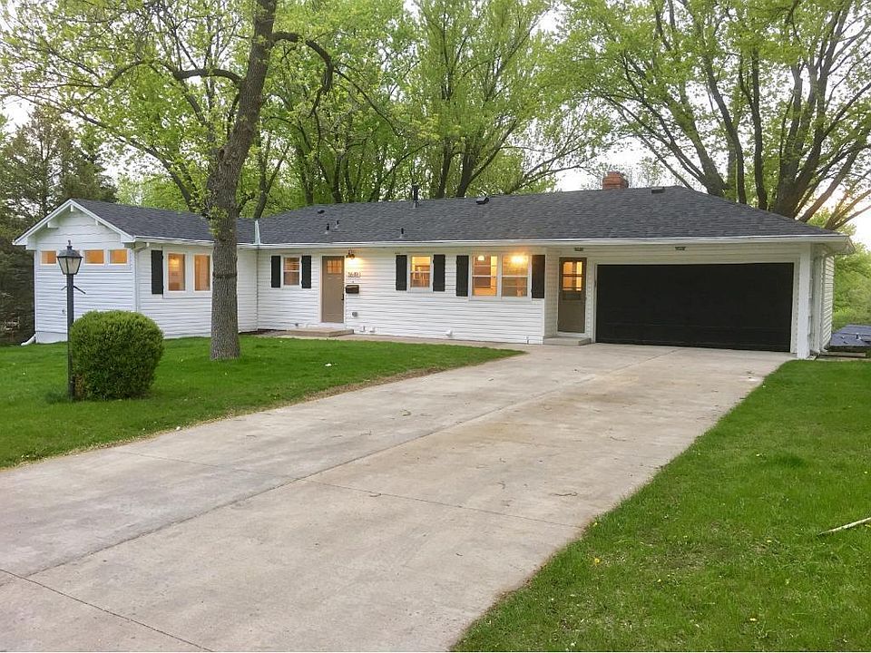 1st image of 3649 Woody Ln