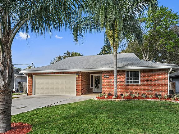 5th image of 12424 Deeder Ln