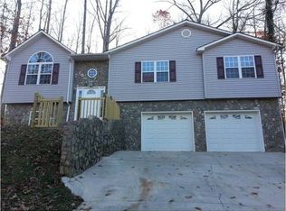 1617 Holly Ct NW, Lenoir, NC 28645