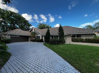 297 NW 104th Ave, Coral Springs, FL 33071
