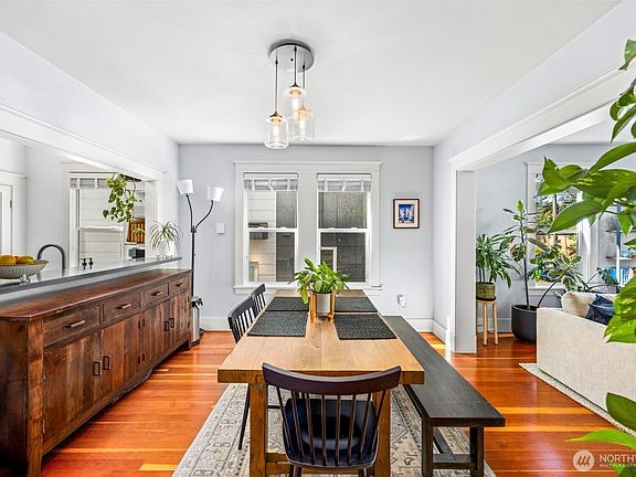 5th image of 4420 Dayton Avenue N #2