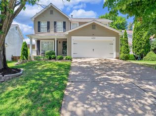 430 Oak Glen Dr, Ballwin, MO