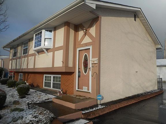 4th image of 1072 Harwood Dr