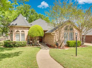 1105 Crestwood Ct, Desoto, TX 75115