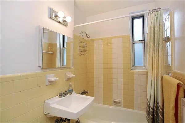Sold by Citi Habitats | media 4