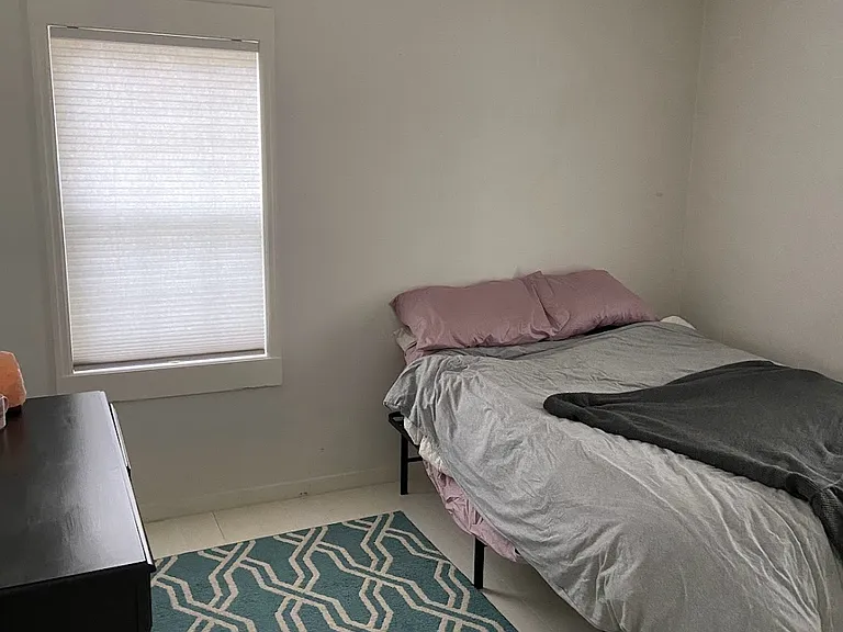 1011 Boston St SE — Photo 6