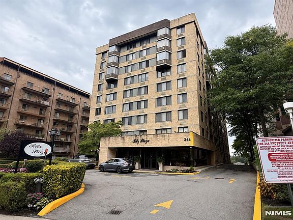 3rd image of 344 Prospect Avenue #4H