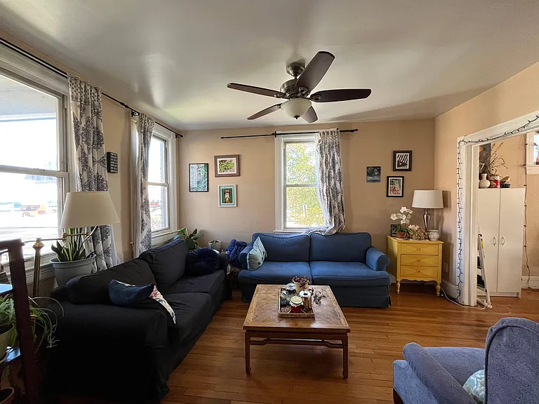 1845 Independence Ave SE — Photo 4