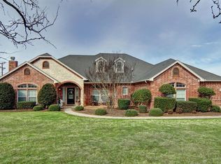 101 Spur Ct, Aledo, TX 76008