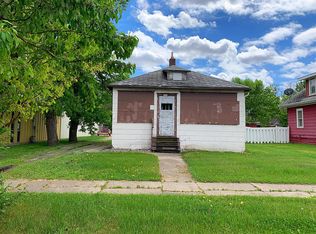 1514 5th Ave N, Fargo, ND 58102
