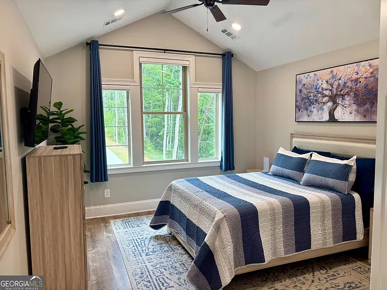 76 Hatch Dr — Photo 12