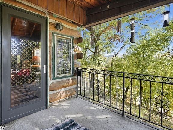5th image of 16 Glendale Rd