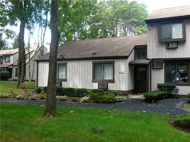 1st image of 401 Mountain Laurel Dr