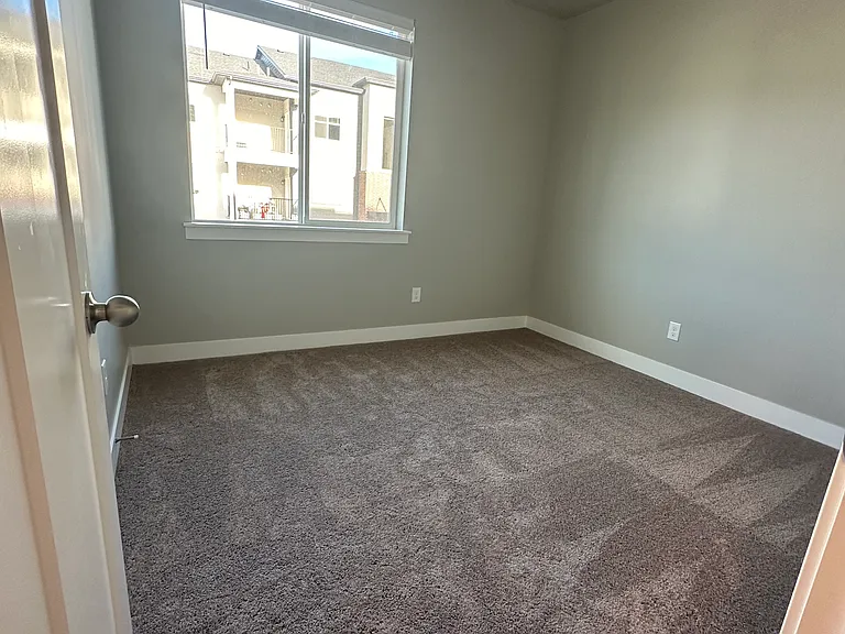 1087 N Sawtooth Way #GG203 — Photo 14