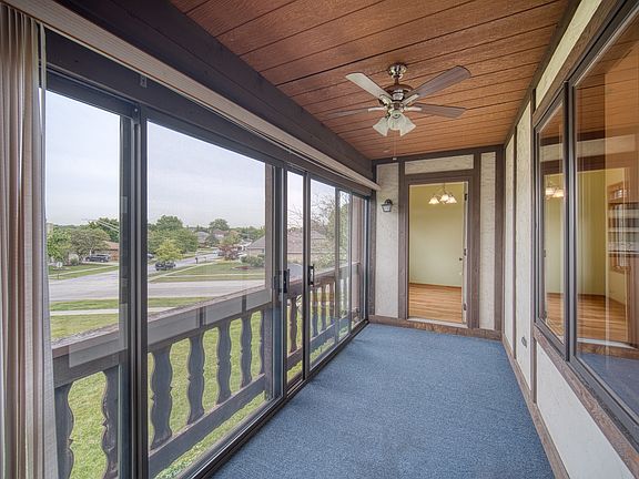 4th image of 9726 Mill Ct E APT B2