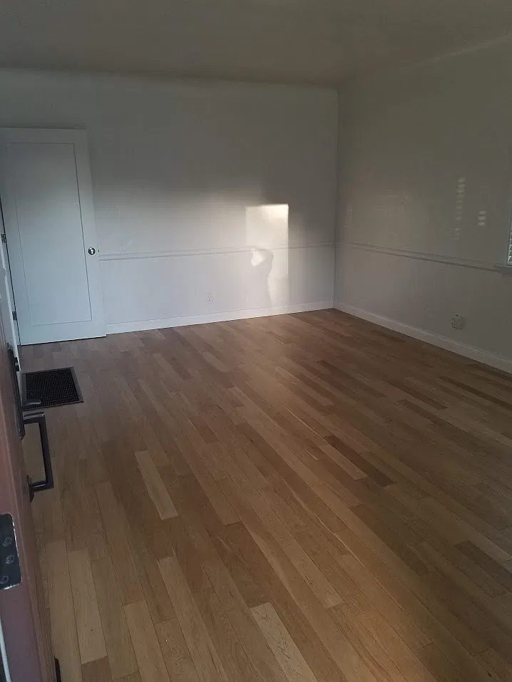 2 bed, 777 sqft, $2,300 — Photo 3