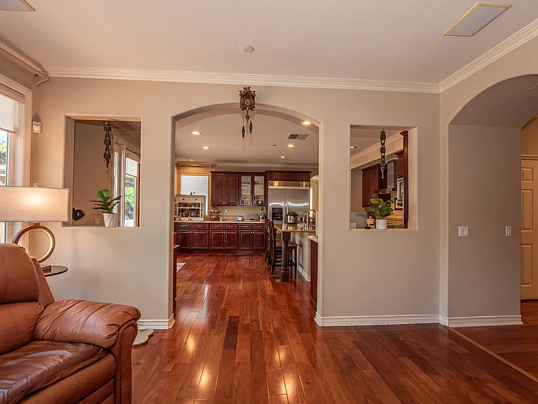 9774 Fox Valley Ct — Photo 12