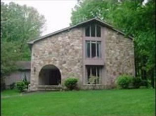 5200 Malibu Dr, Knoxville, TN 37918