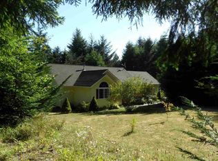 120 Harper Ln, Crescent City, CA