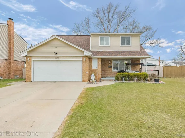 4275 Nickolas Dr, Sterling Heights, MI 48310