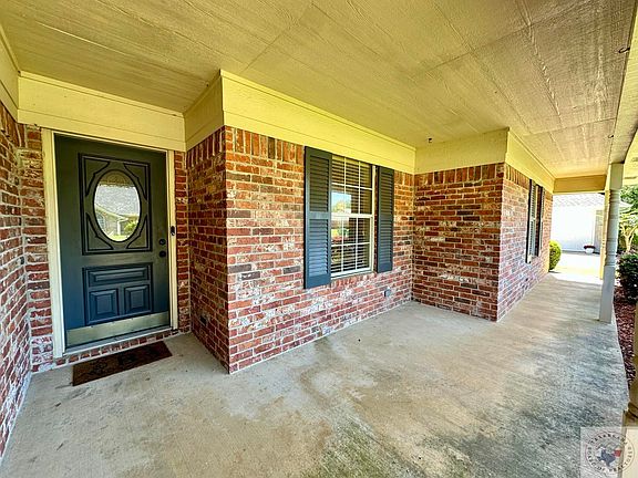 2nd image of 3007 Bethany Ln