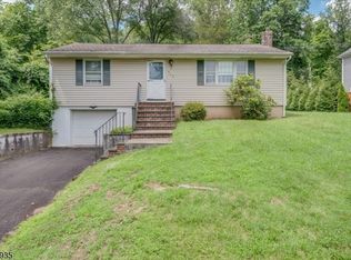 868 River Rd, Chatham, NJ 07928