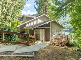 51 Glen Ln, Port Angeles, WA 98363