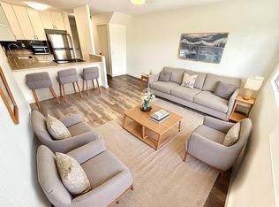 350 Aoloa St #B, Kailua, HI 96734