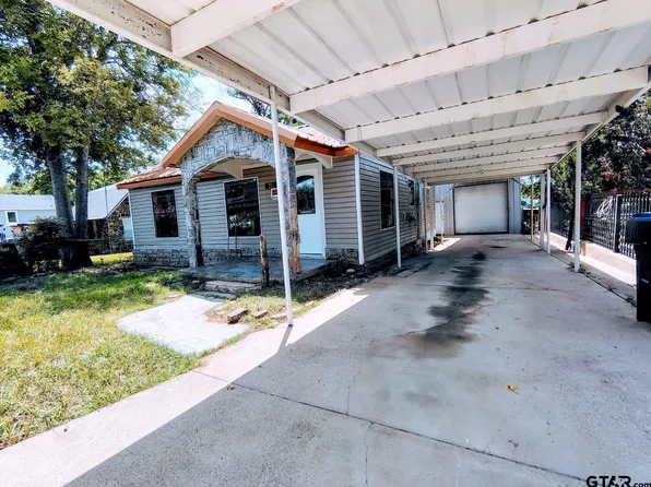 211 Watkins St, Longview, TX 75604