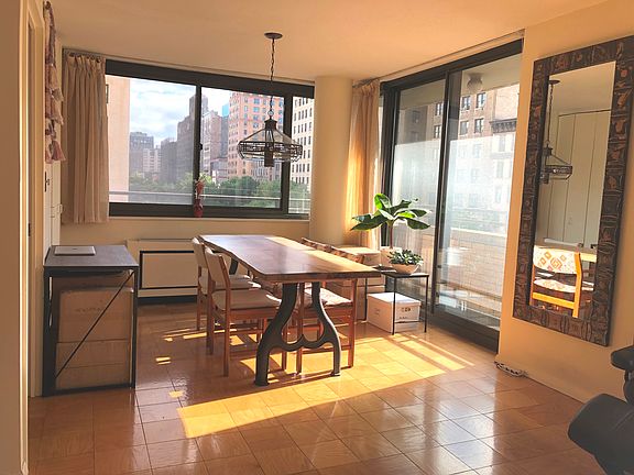 5th image of 275 W 96th St APT 8N
