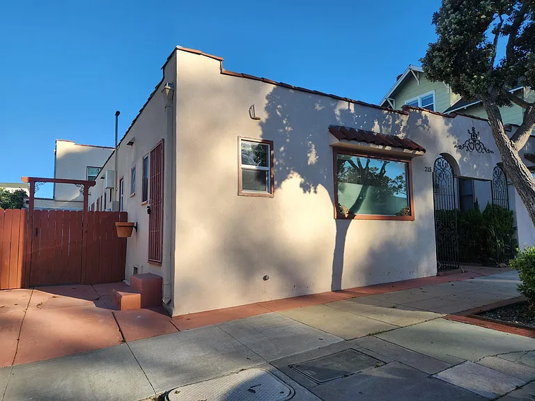 215 Carnelian St #A — Photo 9
